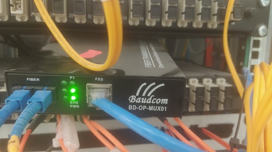 one channel POTs fiber multiplexer built-in power